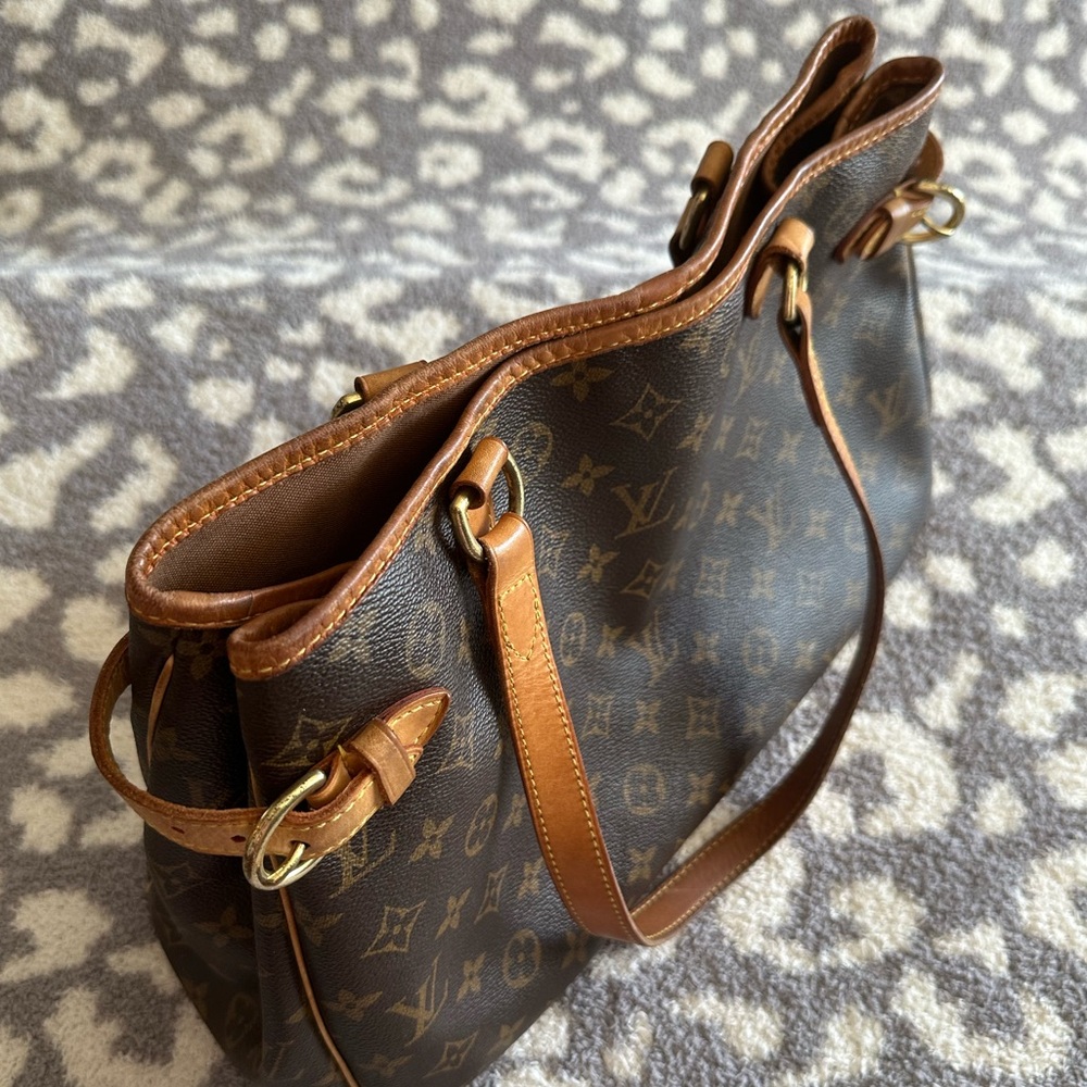 Louis Vuitton Horizontal Batignolles Shoulder Bag- Monogram Canvas - Picture 4 of 11